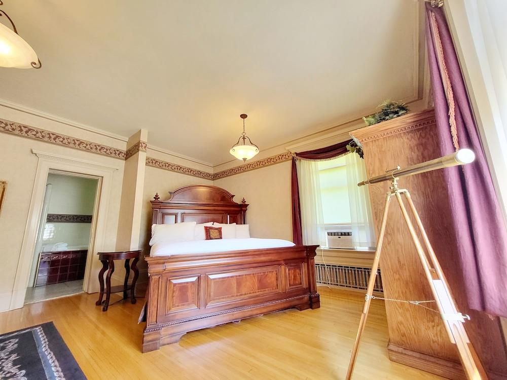 Historic Cotton Mansion Duluth Boutique Hotel photo 3
