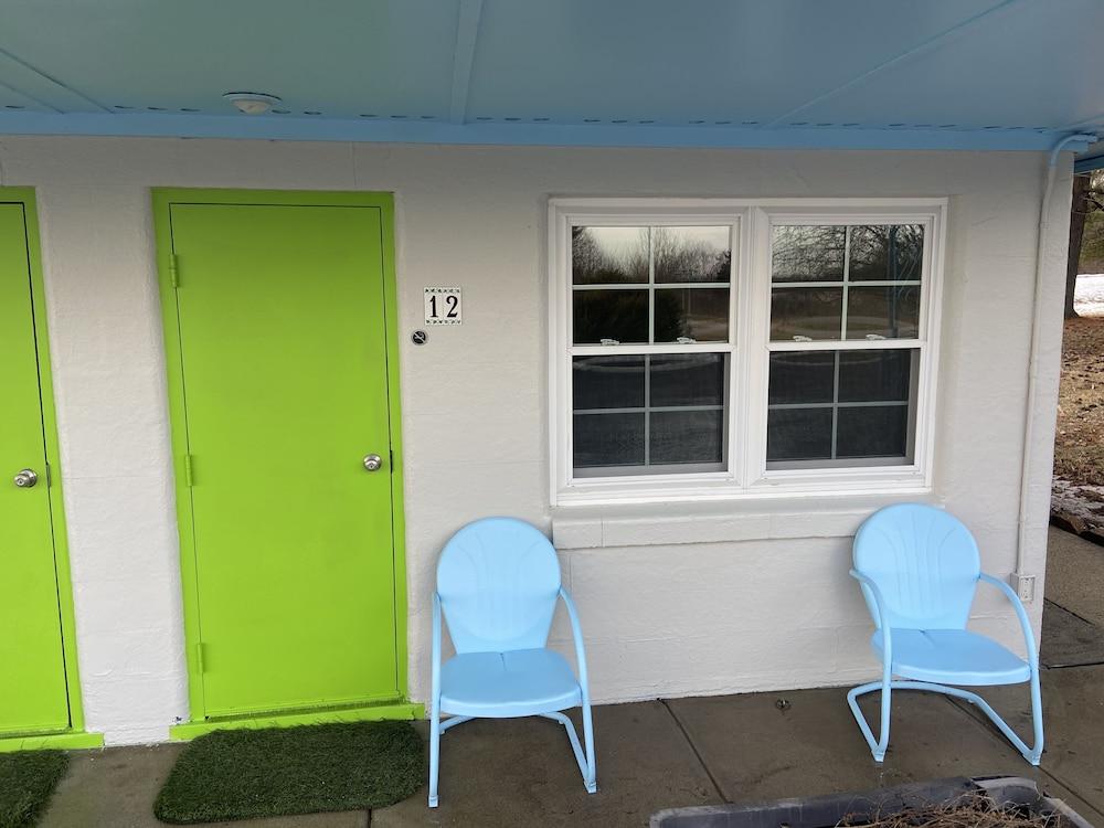 Yellow Springs Motel photo 7