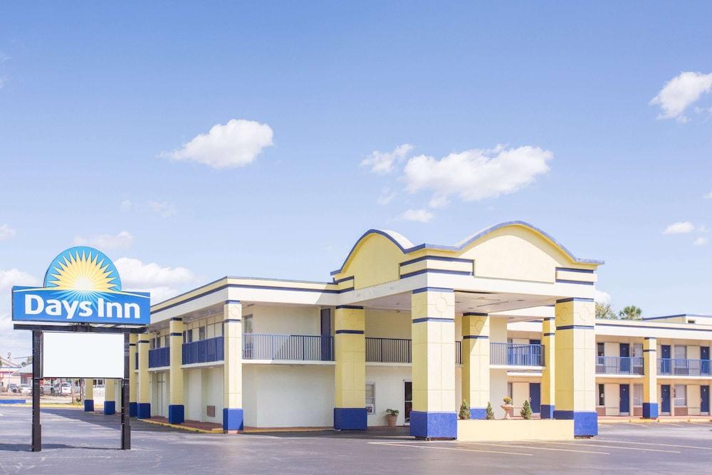 Days Inn by Wyndham Albany photo 1