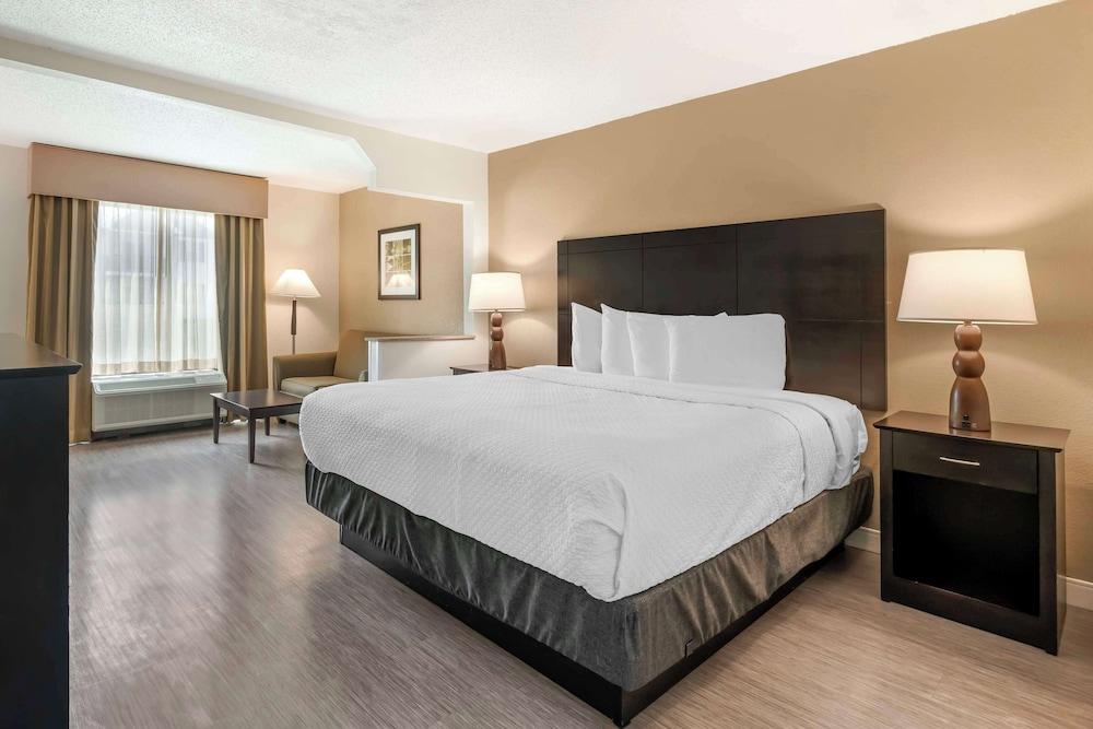 Best Western Suites photo 11