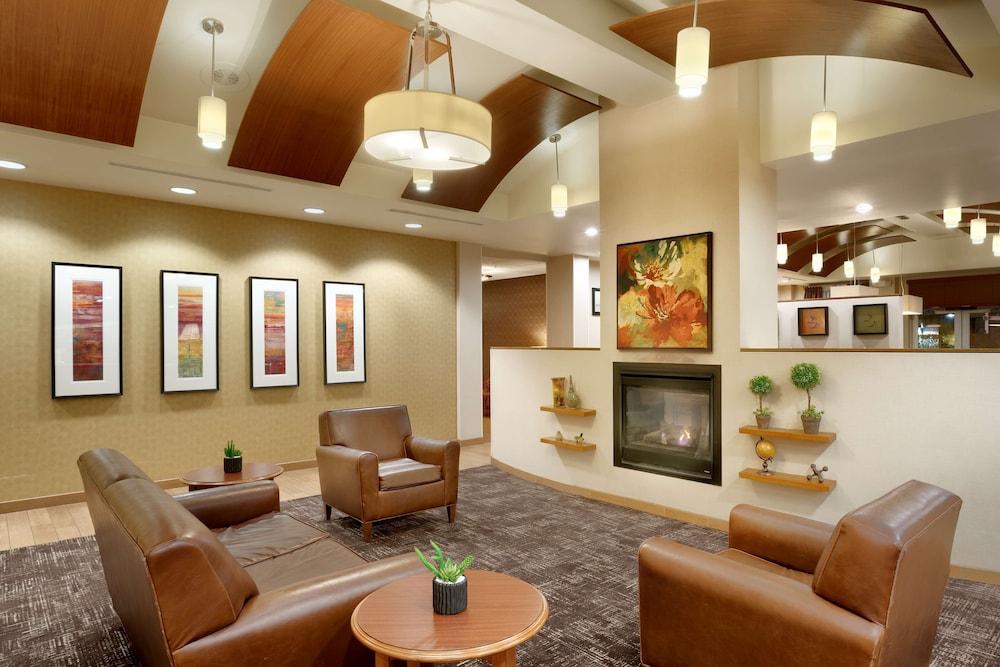 Hampton Inn & Suites Orem photo 2