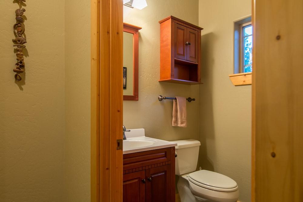 Pineview Lodge photo 28