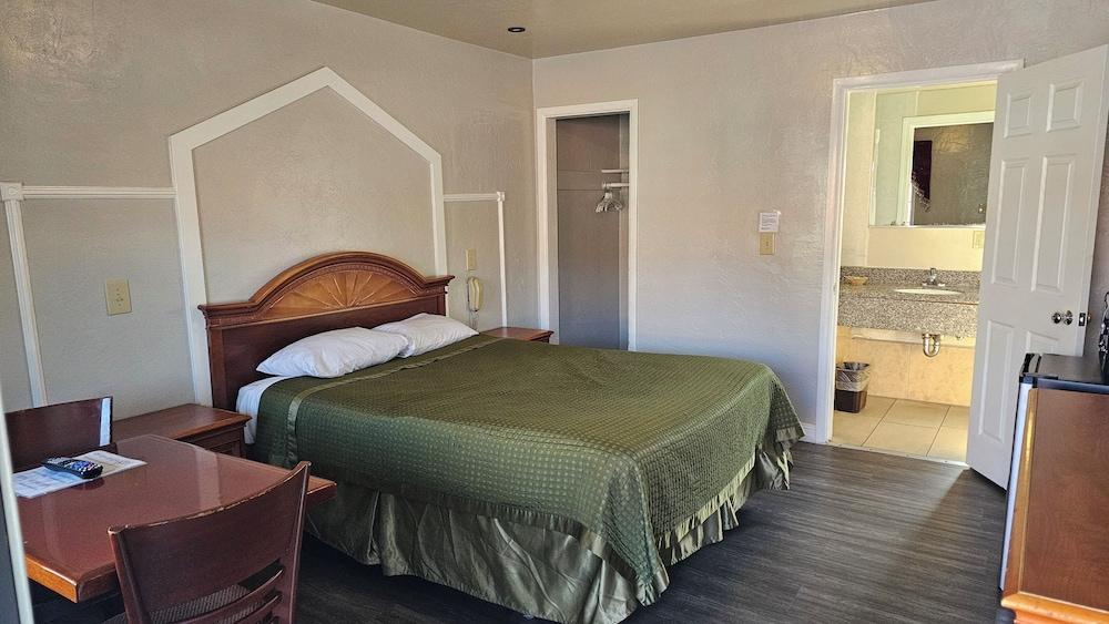 El Dorado Motel photo 6