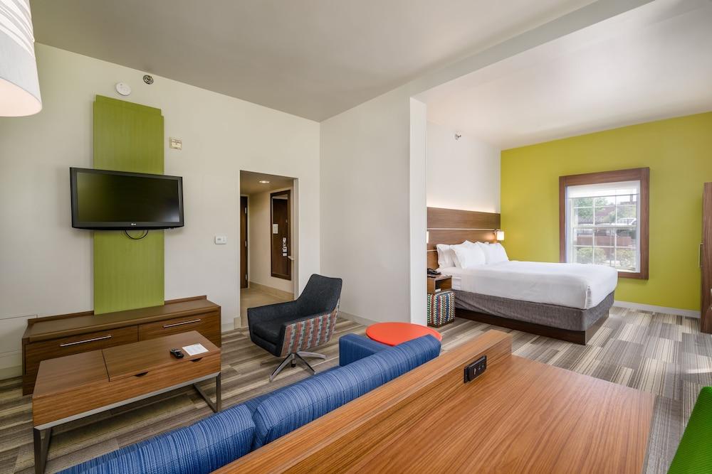 Holiday Inn Express Hotel & Suites Phoenix-Airport by IHG photo 28