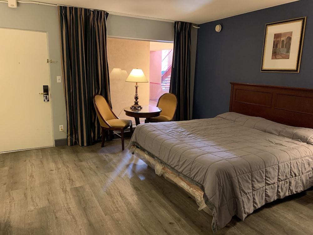 City Center Motel photo 32