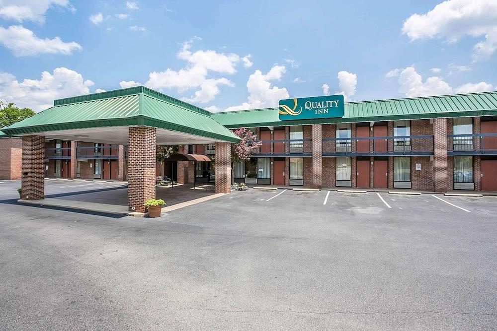 Quality Inn Hartsville photo 30