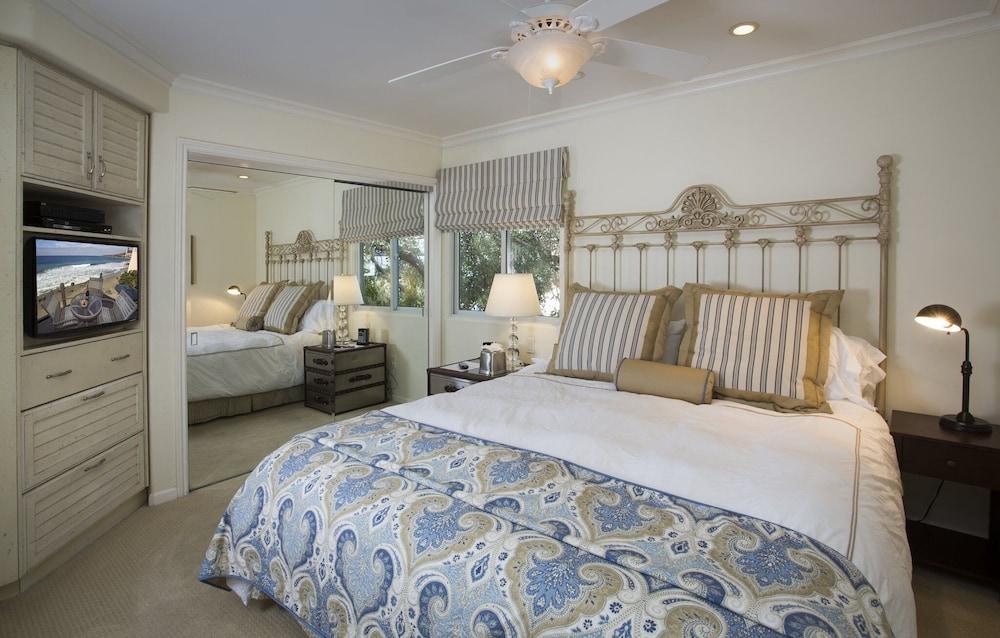 Sunset Cove Villas in Laguna Beach photo 88
