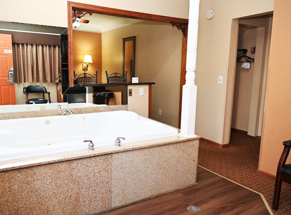 Fellows Creek Lodge photo 15