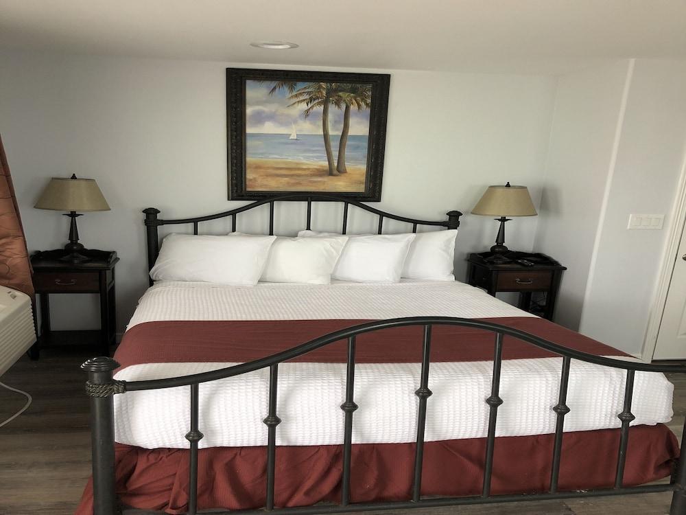 Beachgate CondoSuites and Oceanfront Resort photo 89