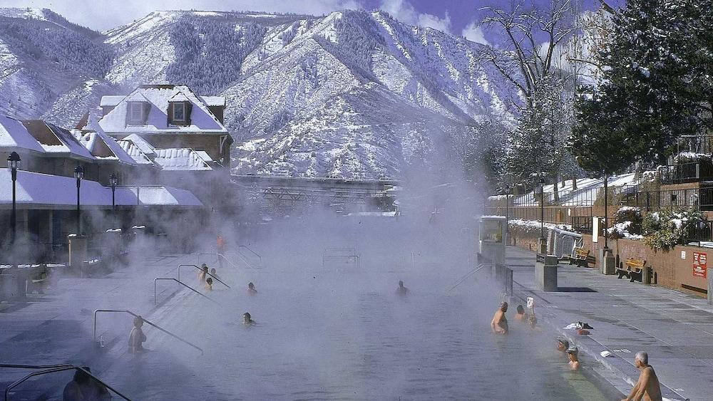 Holiday Inn Express Glenwood Springs by IHG photo 9