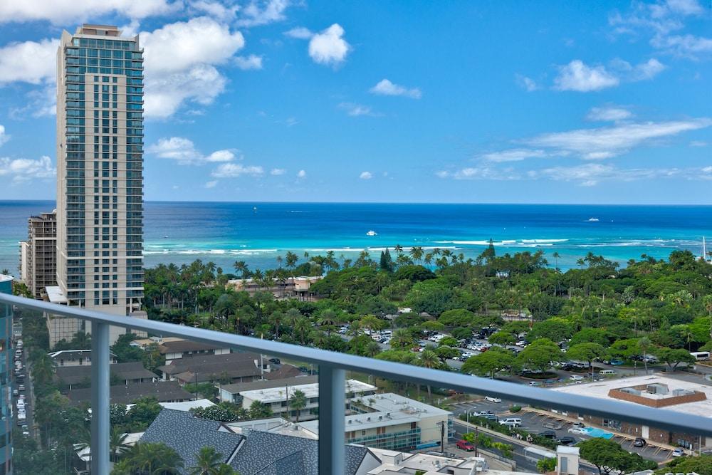 Real Select at the Ritz Carlton Residences, Waikiki Beach photo 92
