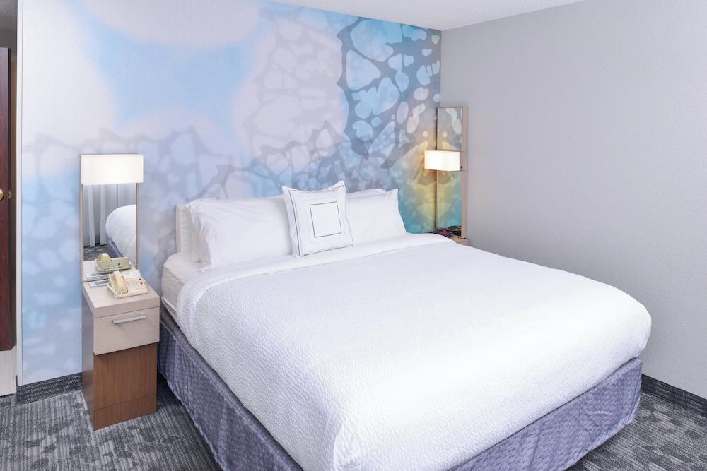 Courtyard Suwanee by Marriott photo 8