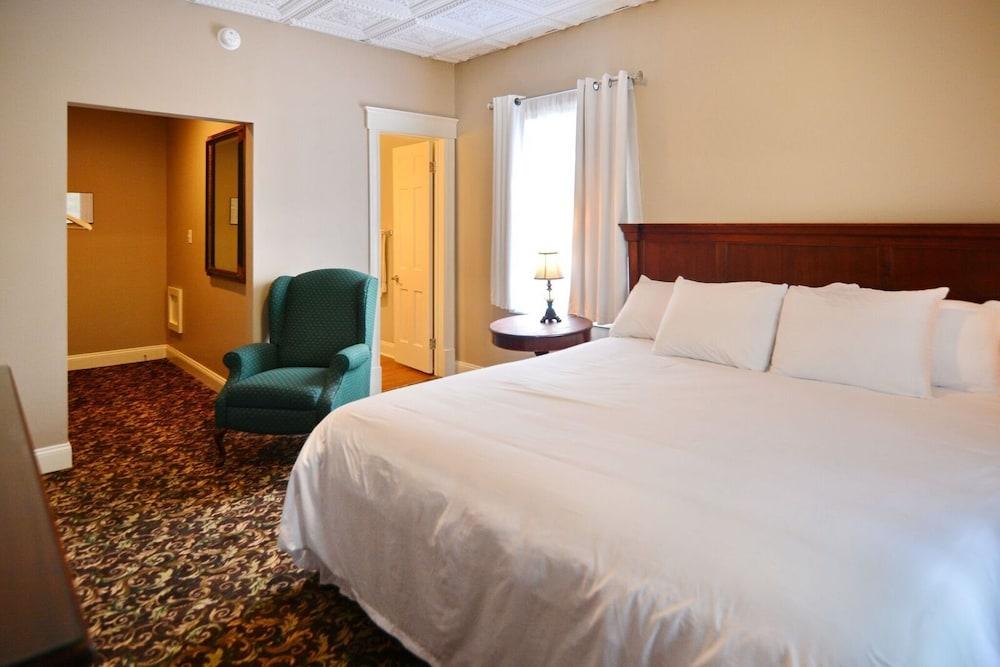 Avon Inn photo 12