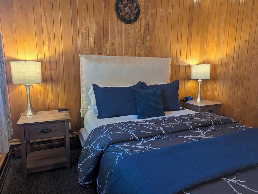 Feather Nest Inn photo 82