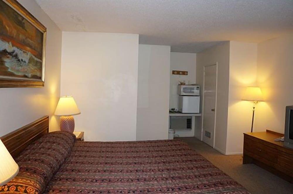 Blue Gum Motel photo 14
