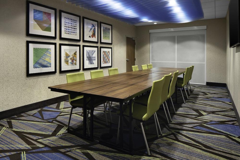 Holiday Inn Express and Suites Griffin by IHG photo 48