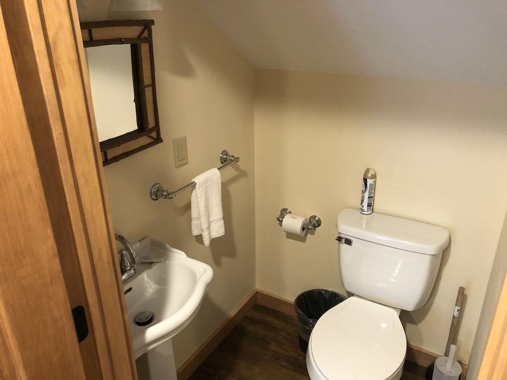 The Woods Inn photo 66