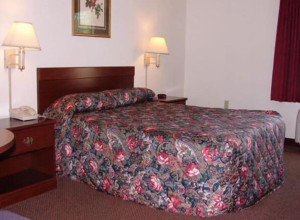 Red Carpet Inn Chambersburg photo 6