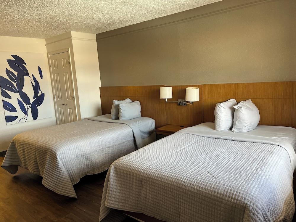 GO2 Inn & Suites by Relianse photo 3