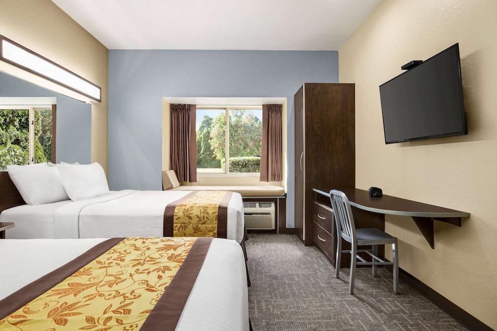 Microtel Inn & Suites by Wyndham Woodstock/Atlanta North photo 15