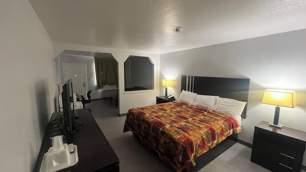 Atria Inn & Suites photo 4