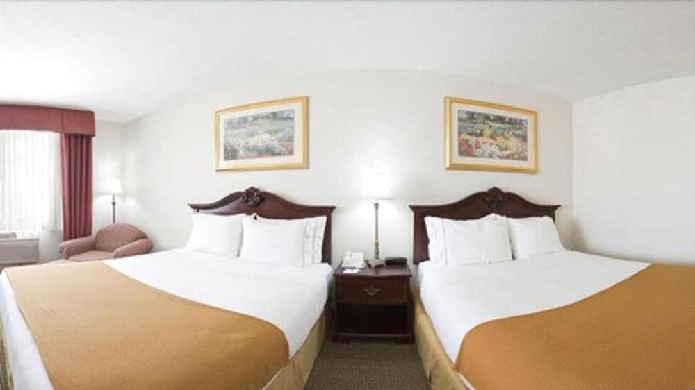Baymont by Wyndham Belen NM photo 6