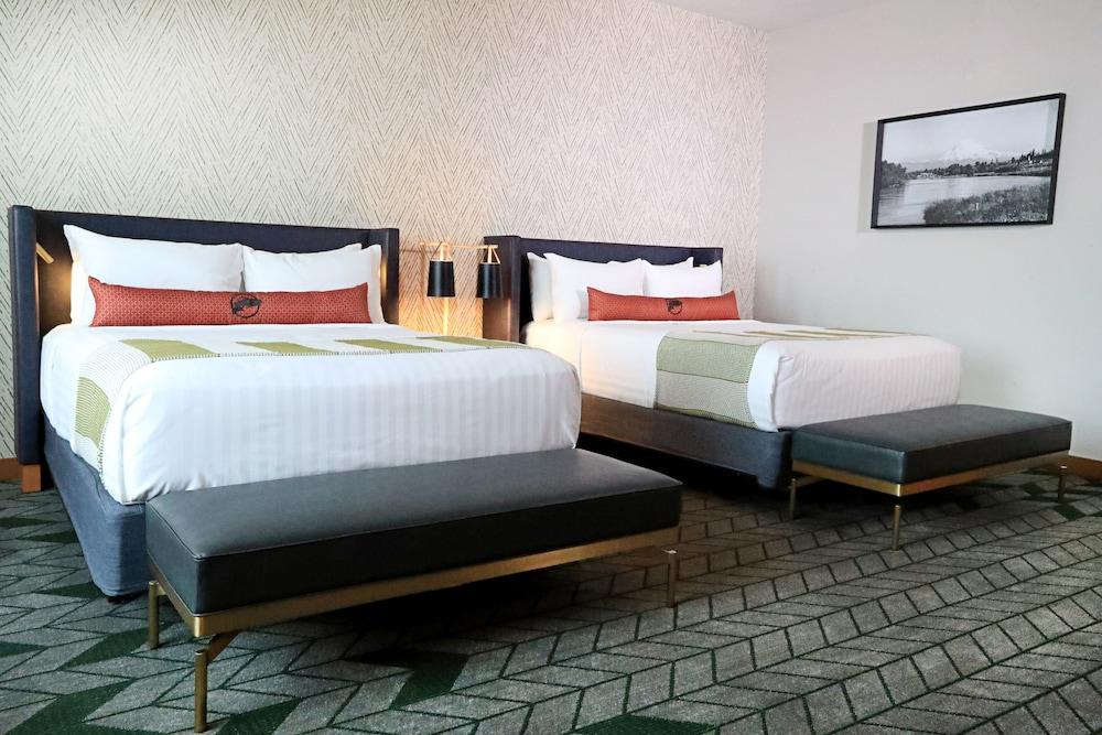 Emerald Queen Hotel and Casino - Tacoma photo 40