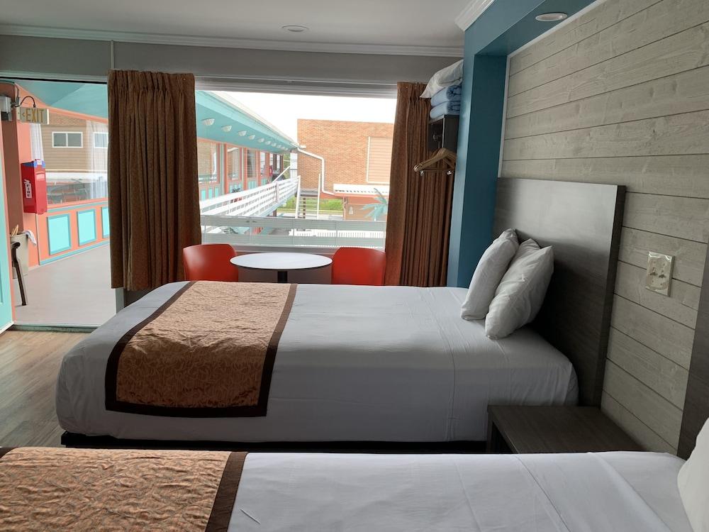 Dolphin Inn photo 8