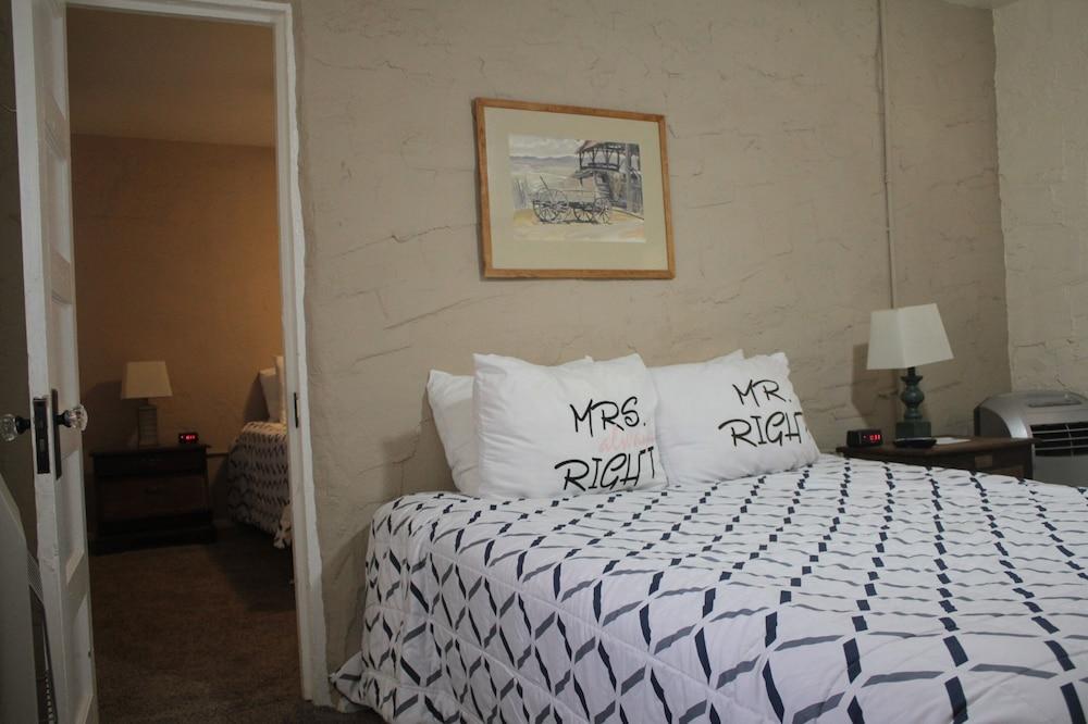 Shep's Miners Inn photo 66