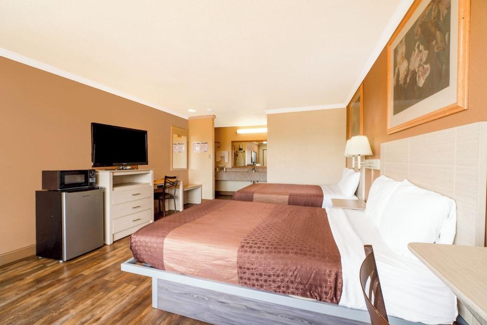 River Valley Motor Inn photo 47