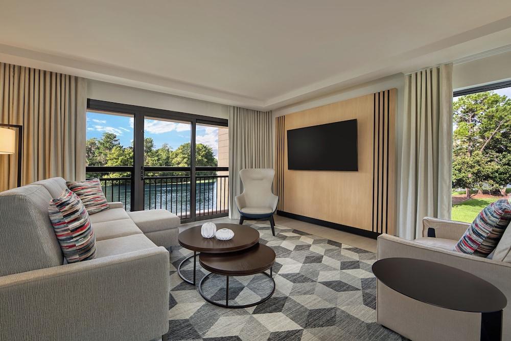 Disney's Contemporary Resort photo 11