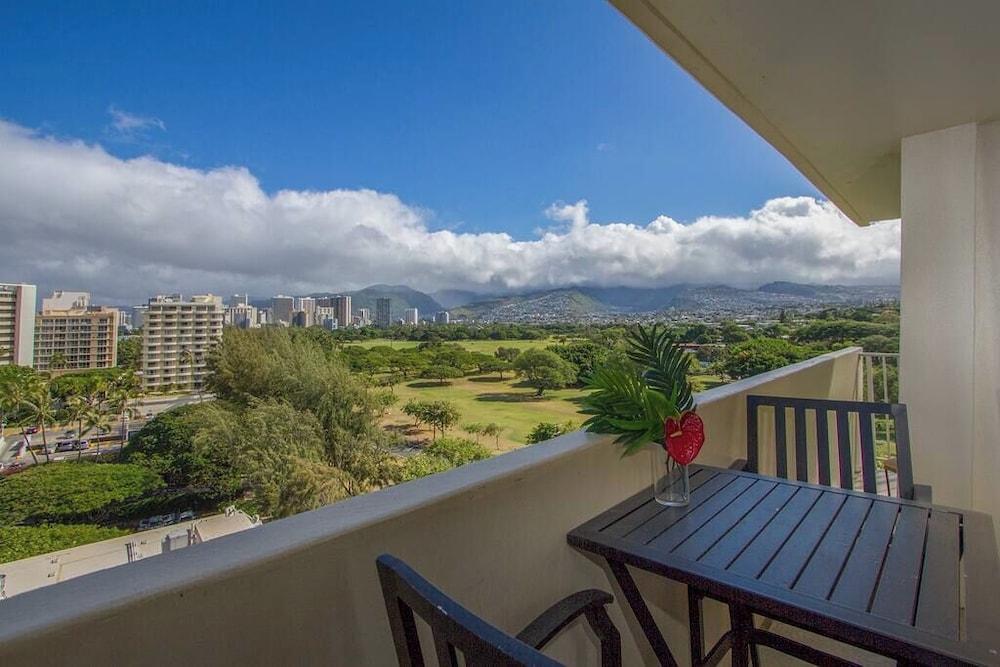Diamond Head Beach Hotel photo 11