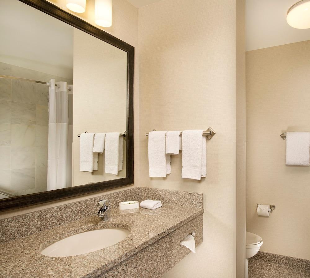 Drury Plaza Hotel Mt. Vernon photo 16