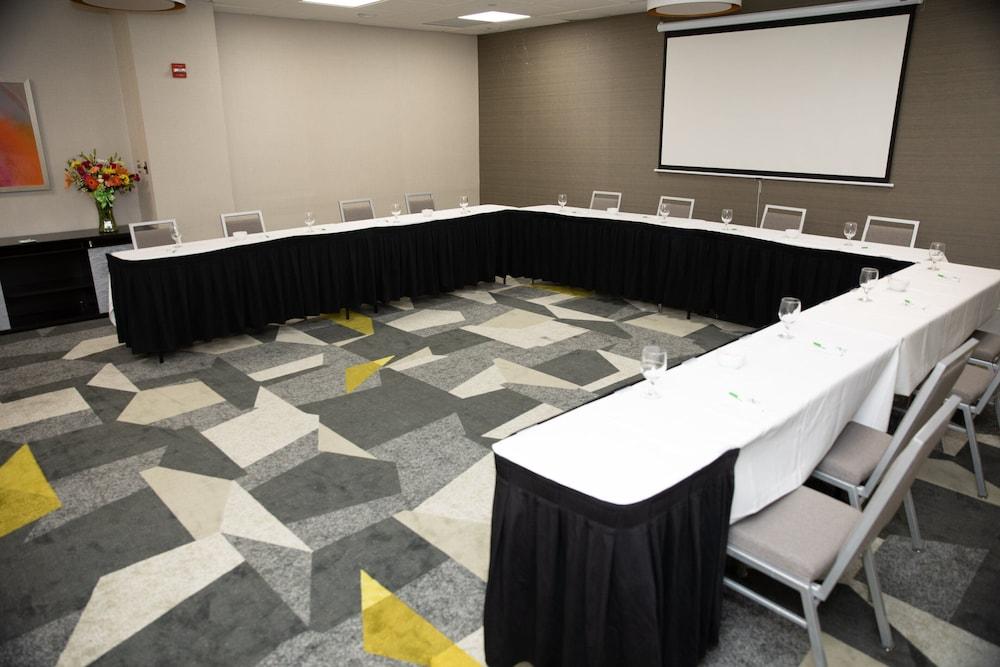 Wyndham Houston Hobby Airport photo 39