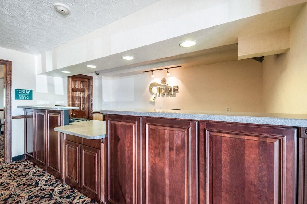 Rodeway Inn & Suites Charles Town photo 32