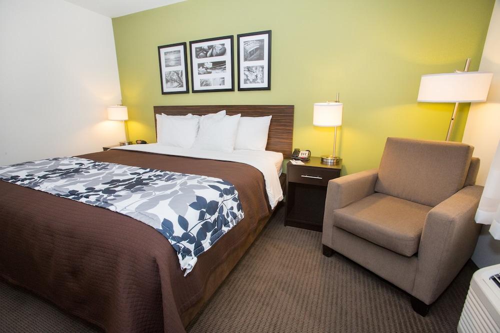 Sleep Inn & Suites Gulfport photo 7
