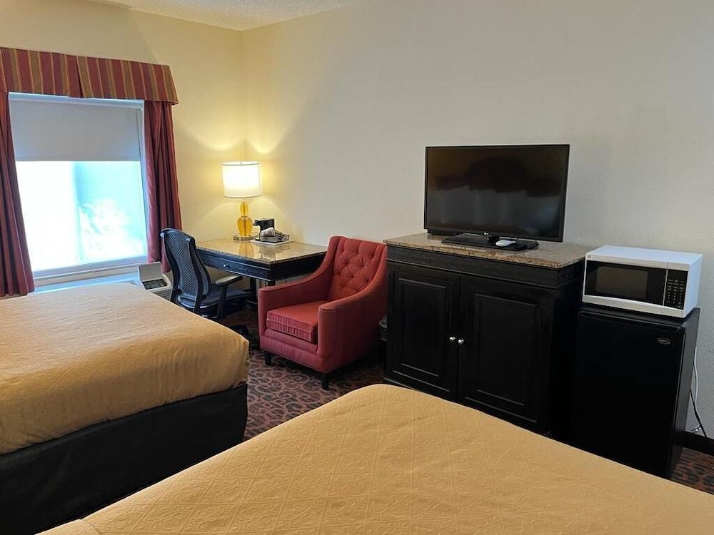 Chocolate Express Hotel & Suites Hershey photo 19