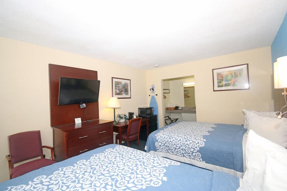 Hamilton Inn Jonesville NC photo 15