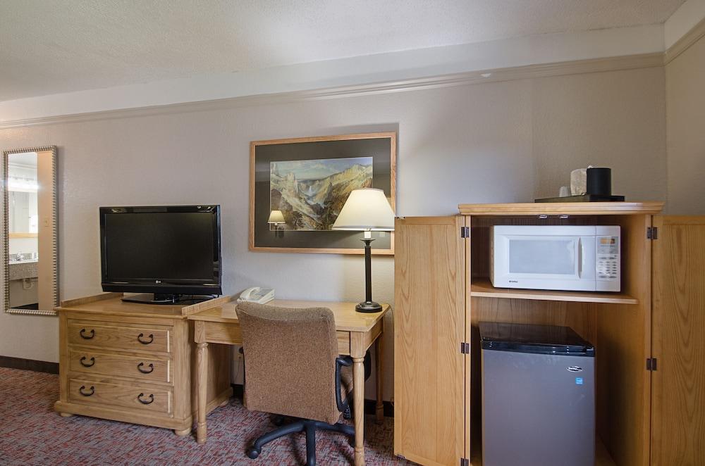 Quality Inn Buffalo photo 12