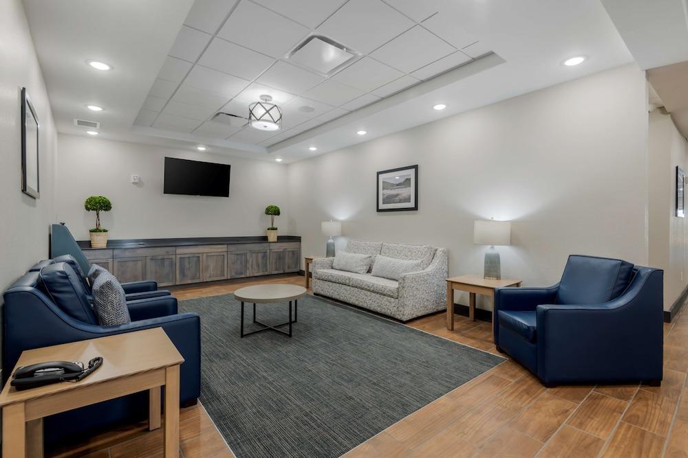 Best Western Plus Rumford Falls photo 41