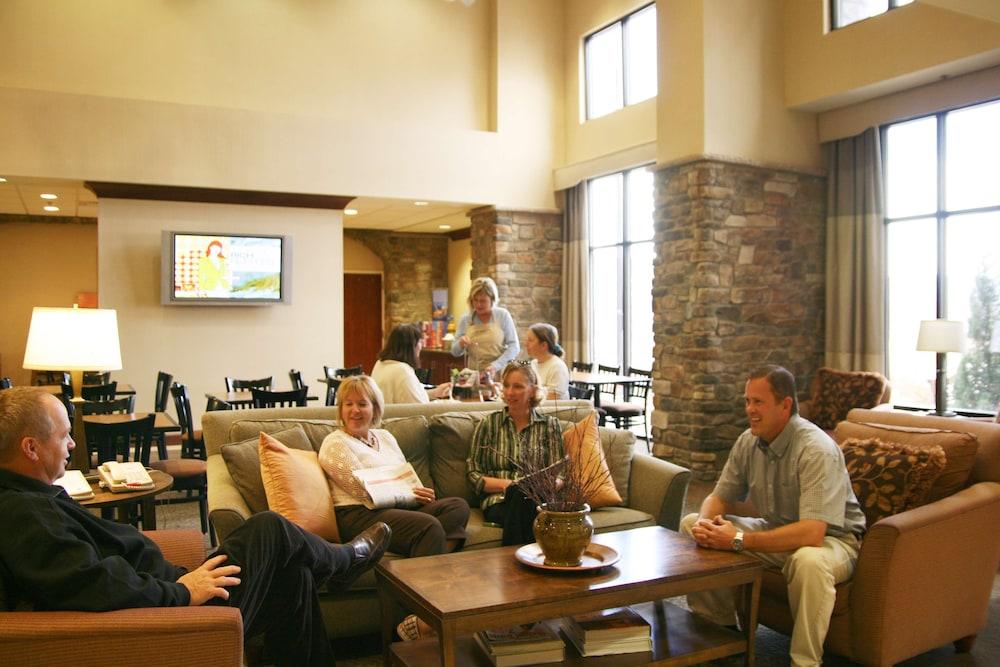 Hampton Inn & Suites Colorado Springs/Air Force Academy photo 6