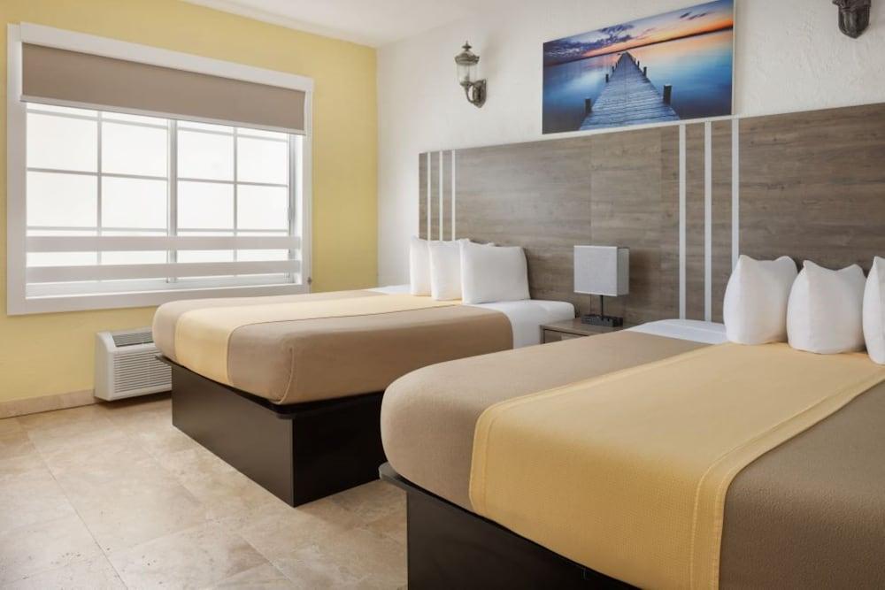 Ocean Five Hotel photo 12