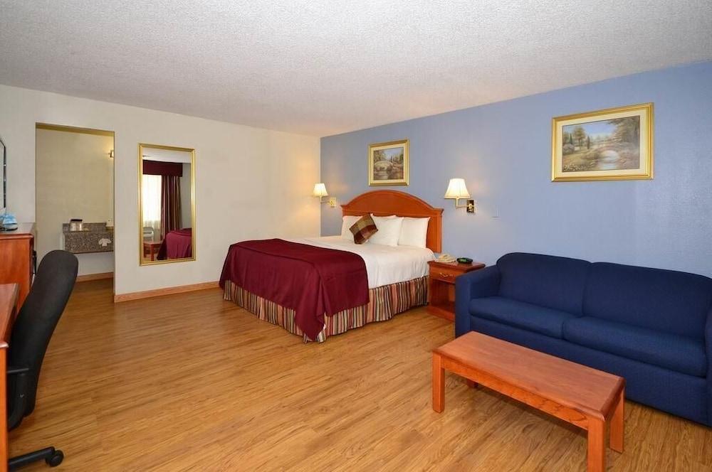 Best Western Palestine Inn photo 24