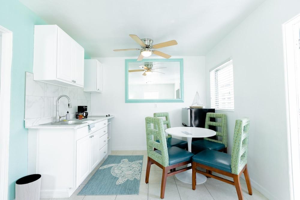 Cabanas of Treasure Island photo 58