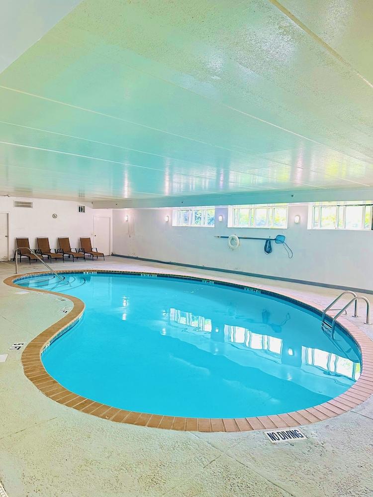 Comfort Suites Near Casinos Norwich-Uncasville CT photo 18