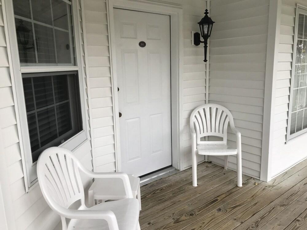 Bay Breeze Resort photo 85