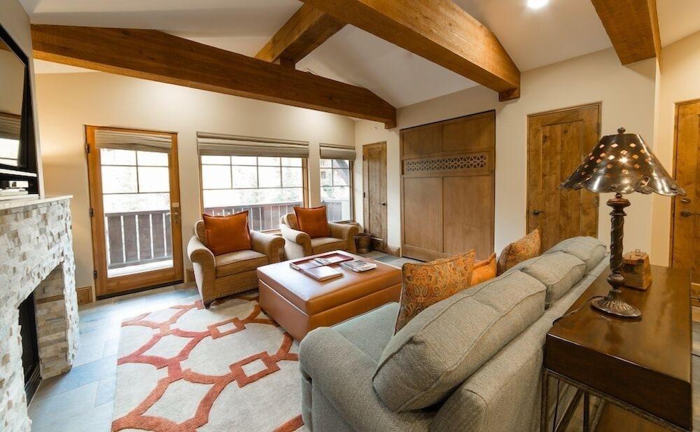 Studio Hotel Room by RedAwning photo 4