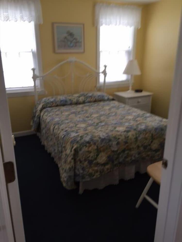 Colonial Acres Resort photo 9