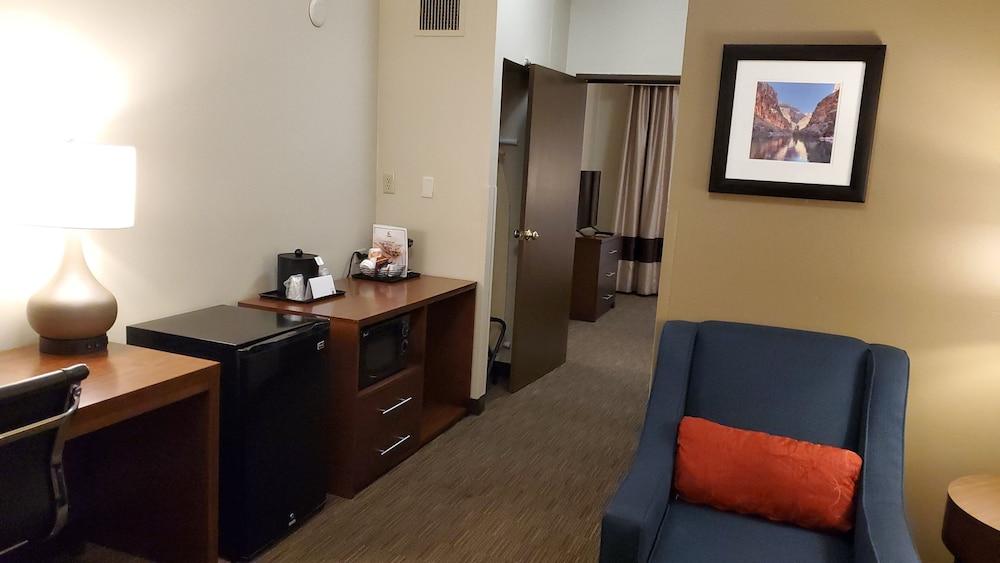 City Express by Marriott Tempe photo 28