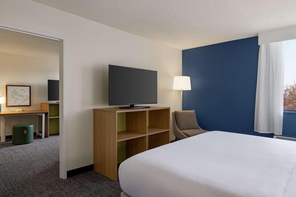 Spark by Hilton Germantown Washington DC North photo 13
